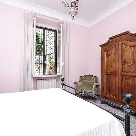 公寓 Pamphili Classic Garden *