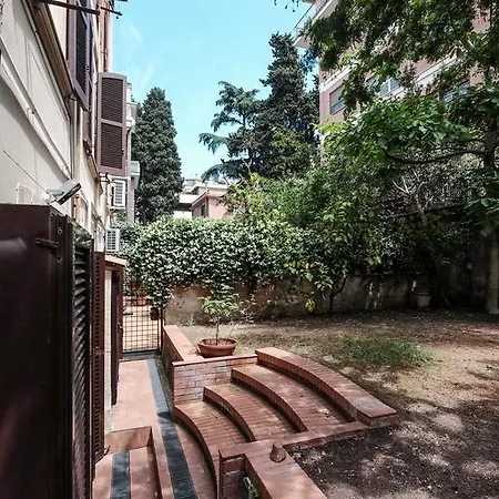 Villa Pamphili Classic Garden Apartment *