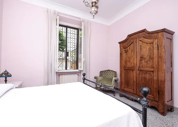 公寓 Pamphili Classic Garden *